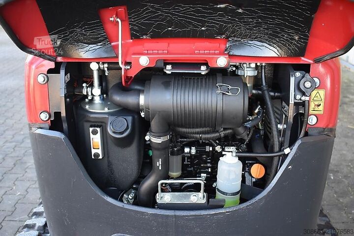 Rovoskopnalagalnik Yanmar SV22 mit Löffelpaket