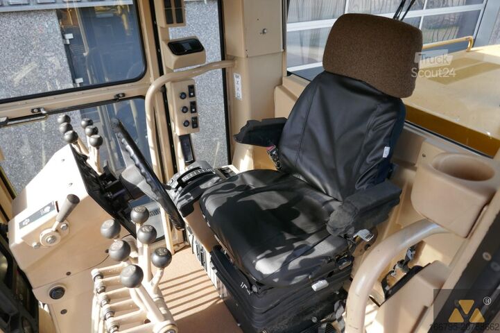 Livellatrice Caterpillar 143H