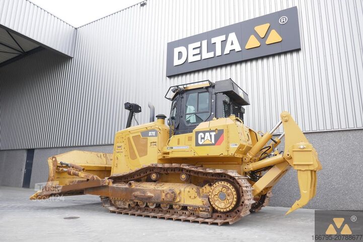 Bouteur Caterpillar D7E