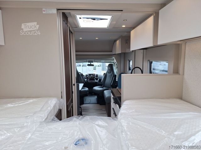 عربة تخييم شبه مدمجة BÜRSTNER Signature SFT 7.1 ** Expedition Grey **