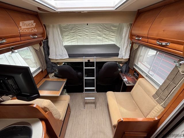 Integrovaný karavan RAPIDO 996M Aut./Hubbett/Klima/Solar/SAT/TV/AHK-2t