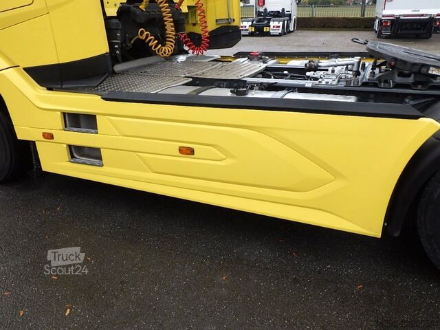Standard nyergesvontató DAF XG+ 480 Skylight/Intarder/2xTank/Hydr./Standklim