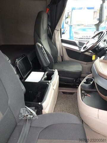 Standard nyergesvontató DAF XG+ 480 Skylight/Intarder/2xTank/Hydr./Standklim