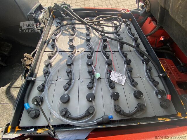 Електрокар с 4 колела Linde E20PL-02 + Ladegerät 3516 --EK