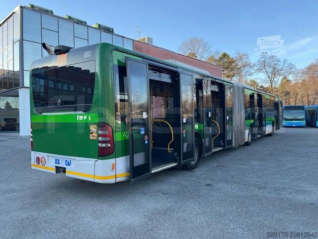 Autobus articolato Mercedes-Benz O 530