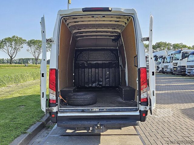 Hochdachkombi IVECO DAILY