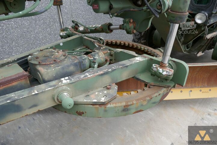 Grader Caterpillar 130G Ex-army