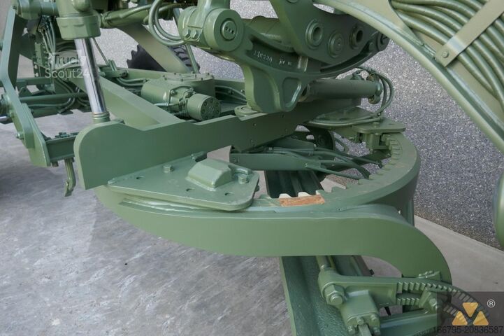 Grader Caterpillar 130G Ex-army