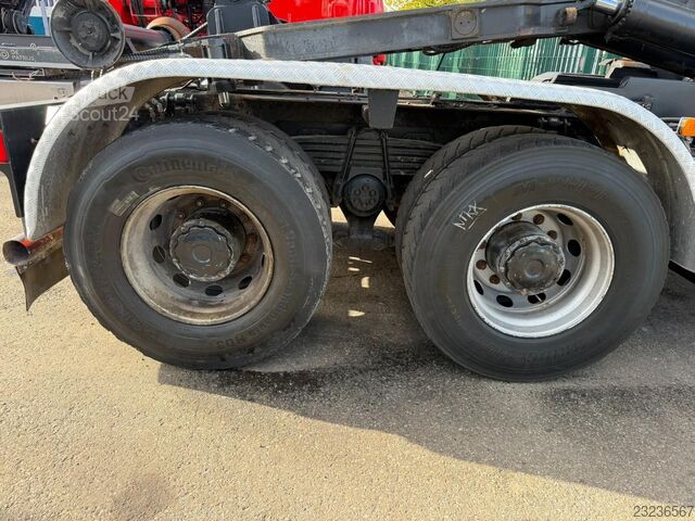 MAN TGA 33.440 6×4 – hákový nosič kontajnerov MEILLER – oceľové listové pružiny – zosilnené nápravy  MAN TGA 33.440 6X4 - MEILLER HOOKLIFT - STEEL SPRIN...
