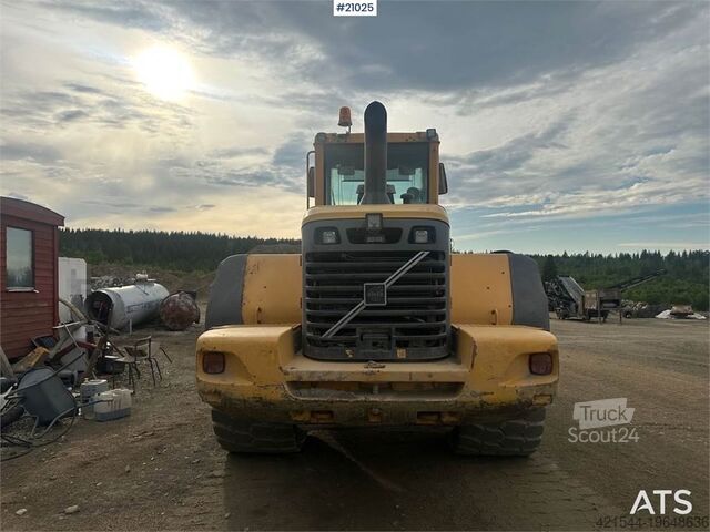 Wheel loader Volvo L120E wheel loader w/ weight, bucket and overhaule