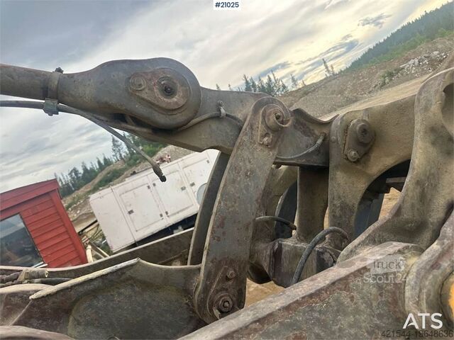 Wheel loader Volvo L120E wheel loader w/ weight, bucket and overhaule