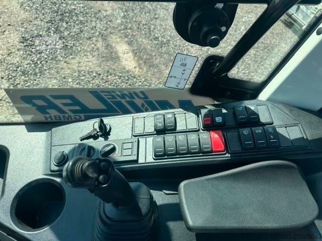 Hjullæsser LIEBHERR L 506 Radlader 49.750 EUR