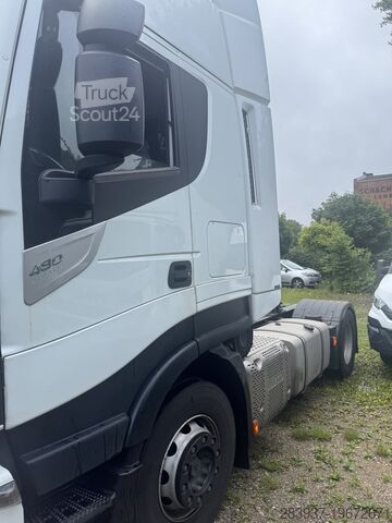 Tracteur routier standard Iveco 480