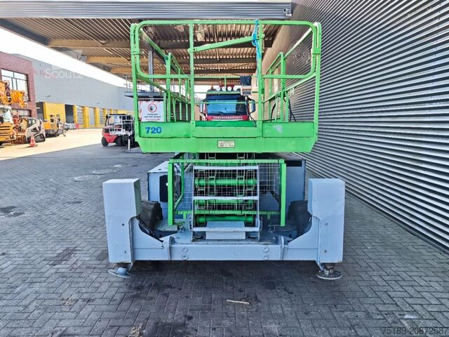 Scissor lift JLG 33 RTS