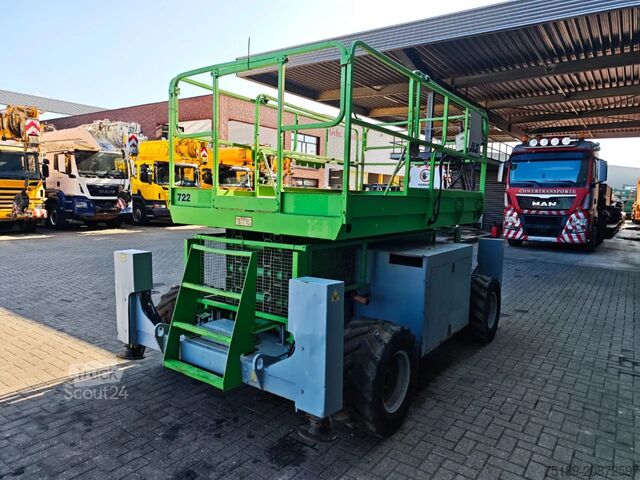 Scissor lift JLG 33 RTS