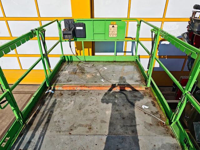Scissor lift JLG 3394 RT