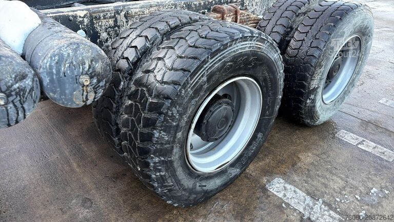 Șasiu cu cabină MAN 27.403 (6 CYLINDER / STEEL SUSP. / LAMES / BIG ...