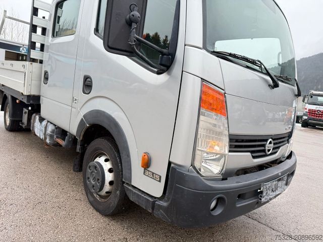 Pick-up panelvan NISSAN Cabstar 35.15 4X2 Doppelbereifung Pritsche Kran