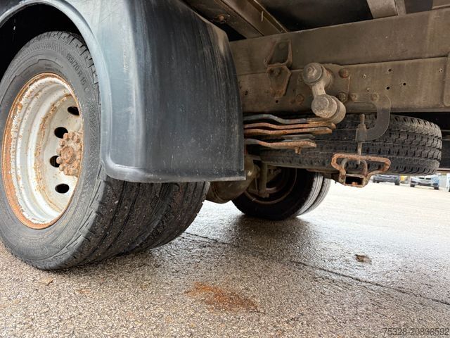 Pick-up panelvan NISSAN Cabstar 35.15 4X2 Doppelbereifung Pritsche Kran