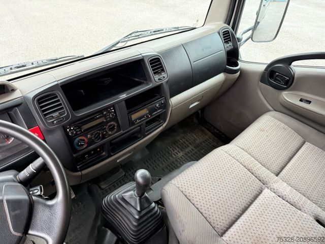 Pick-up panelvan NISSAN Cabstar 35.15 4X2 Doppelbereifung Pritsche Kran