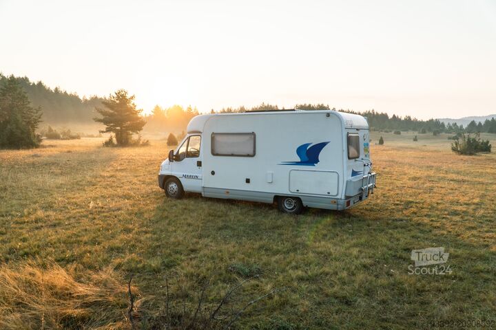 Autorulotă semi-integrată Elnagh Marlin Slim 2