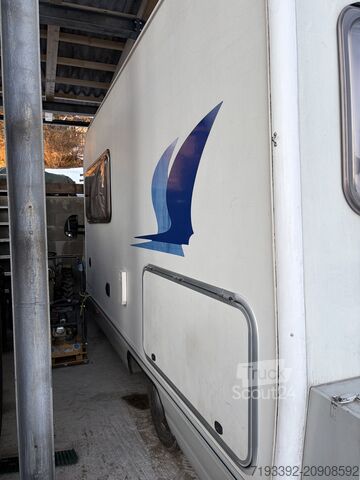 Autorulotă semi-integrată Elnagh Marlin Slim 2