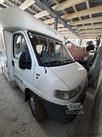 Autorulotă semi-integrată Elnagh Marlin Slim 2