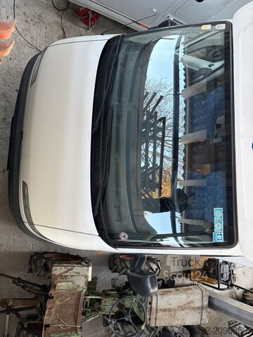 Autorulotă semi-integrată Elnagh Marlin Slim 2