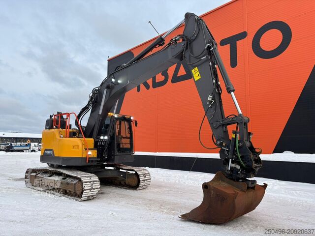 Vikšrinis ekskavatorius Volvo ECR 235 EL ROTOTILT / AC / CENTRAL LUBRICATION