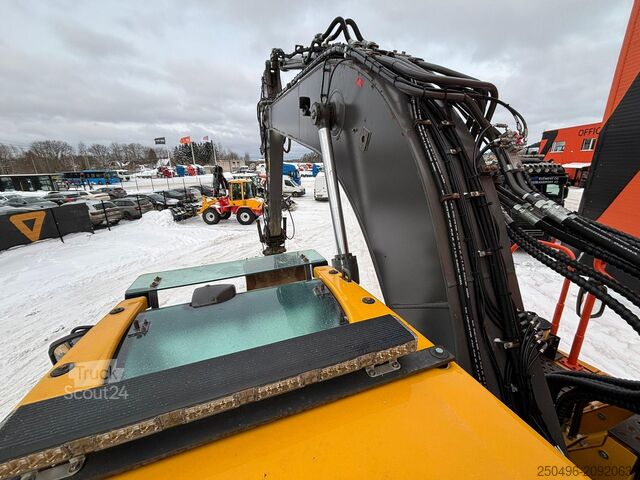 Vikšrinis ekskavatorius Volvo ECR 235 EL ROTOTILT / AC / CENTRAL LUBRICATION