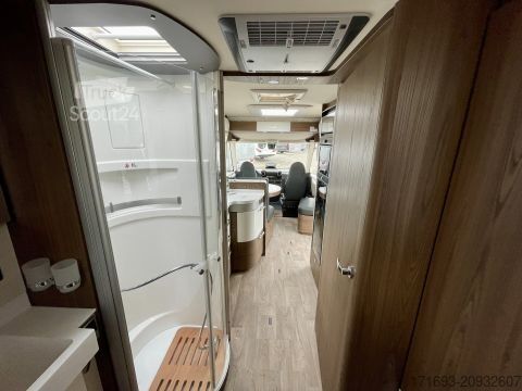 Integrovaný obytný vůz Hymer/Eriba B-Klasse ML I 880 MESSE ANGEBOTE ON TOP