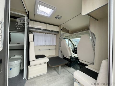 Autorulotă semi-integrată Across Car Aero 689 CDH barrierefrei mit Kassettenlift