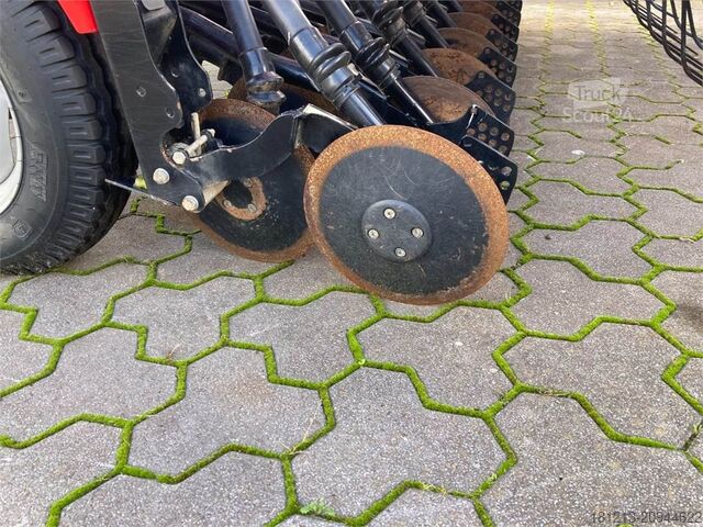 Sämaschine Pöttinger Vitasem 302