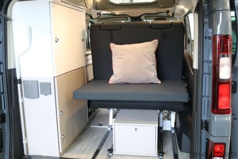 Автодім Bürstner Playa C 500