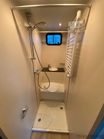 Camion pour bétail MERCEDES-BENZ Actros 2644 5 Pferde  Pop-Out, Pop-Up