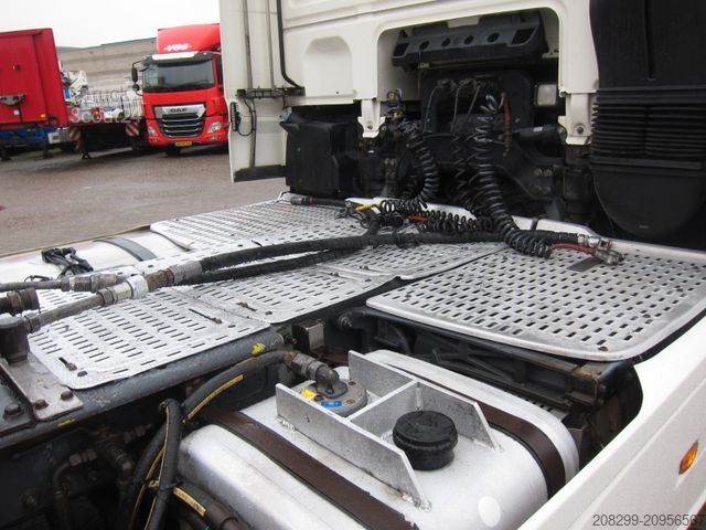 Vakio vetoauto DAF XF 460Super Space Hydrauliek Top!