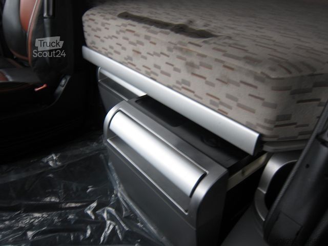 Vakio vetoauto DAF XF 460Super Space Hydrauliek Top!