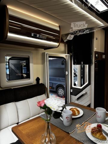 Półzintegrowany kamper MOBILVETTA Krosser P86 NB ohne Hubbett Ab ca.06.2026!