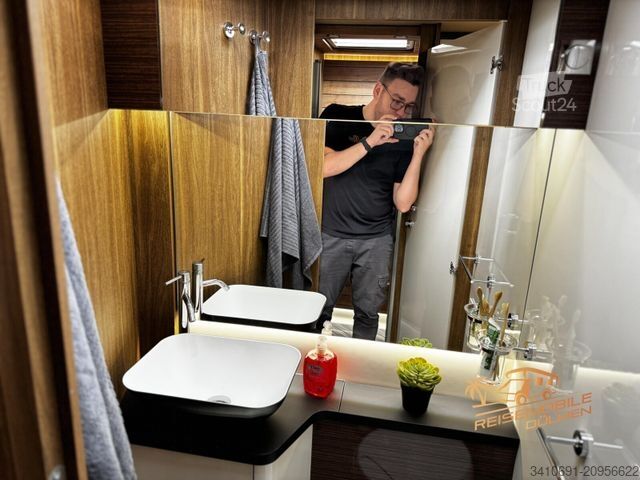 Półzintegrowany kamper MOBILVETTA Krosser P86 NB ohne Hubbett Ab ca.06.2026!