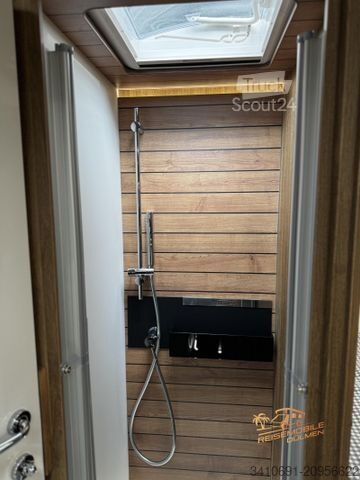 Półzintegrowany kamper MOBILVETTA Krosser P86 NB ohne Hubbett Ab ca.06.2026!