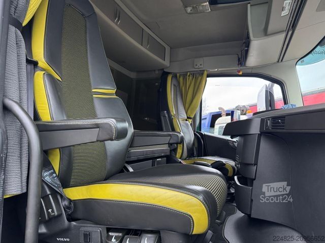 Standardni vlačilec VOLVO FH16.650 6X4 SZM RETARDER *2018*