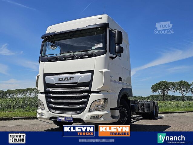 Châssis avec cabine DAF XF 480 6x2*4