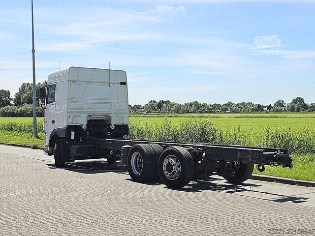 Châssis avec cabine DAF XF 480 6x2*4