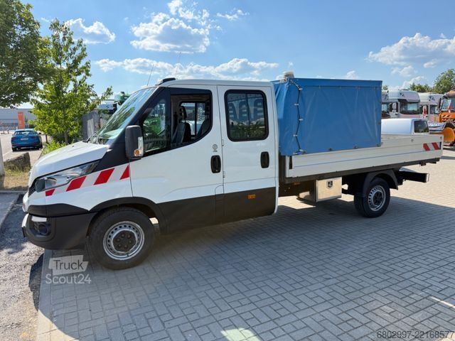 Gardinsidet varebil IVECO Daily 35-130 DoKa Pritsche+Plane/6-Sitze/AHK 3,5