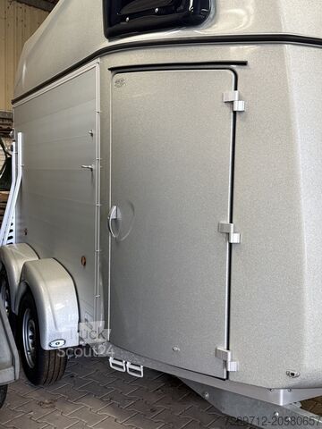 At taşıma römorku Blomert 