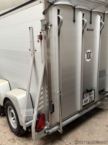 At taşıma römorku Blomert 