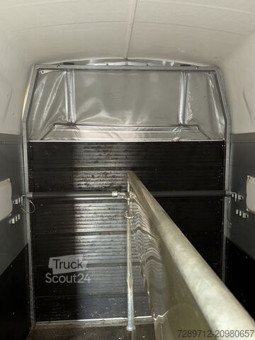 At taşıma römorku Blomert 