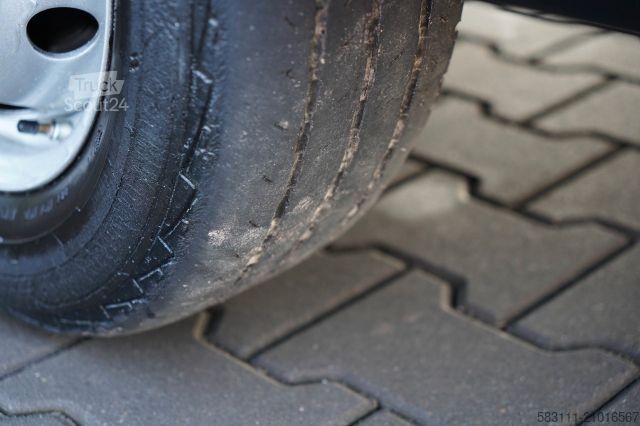 Fourgon benne basculante NISSAN NT 400 / WYWROTKA STALOWA / BLI?NIAK / MANUAL /