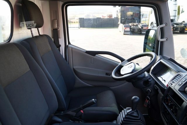 Fourgon benne basculante NISSAN NT 400 / WYWROTKA STALOWA / BLI?NIAK / MANUAL /