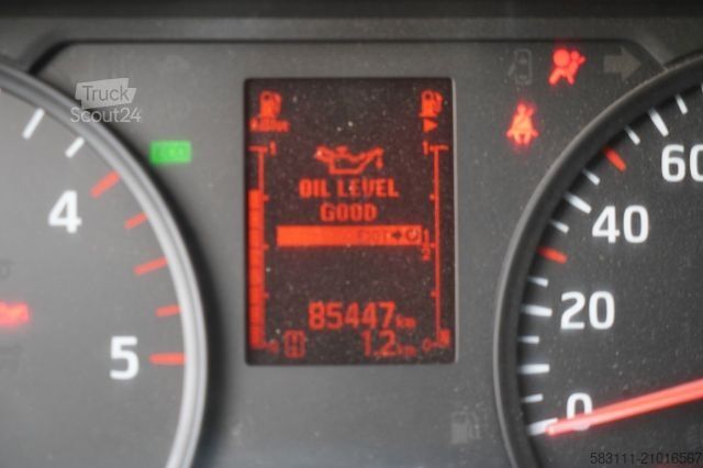 Fourgon benne basculante NISSAN NT 400 / WYWROTKA STALOWA / BLI?NIAK / MANUAL /